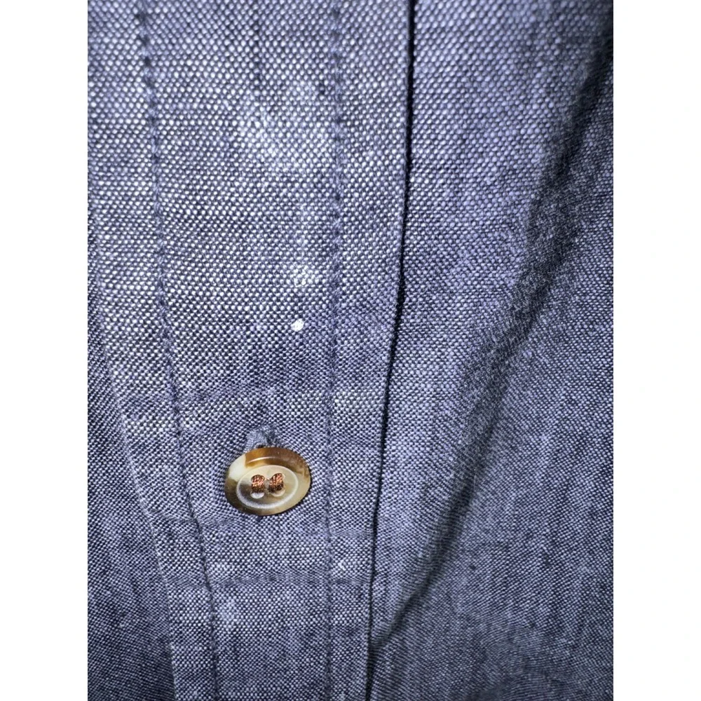 Banana Republic Mens XL Untucked Fit Coated Chambray Button Down Shirt Blue LS